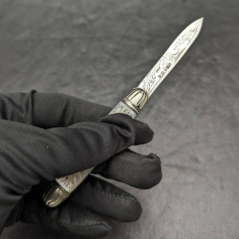 1916年 英国アンティーク 白蝶貝ハンドル 純銀彫刻ブレード 折りたたみペンナイフ